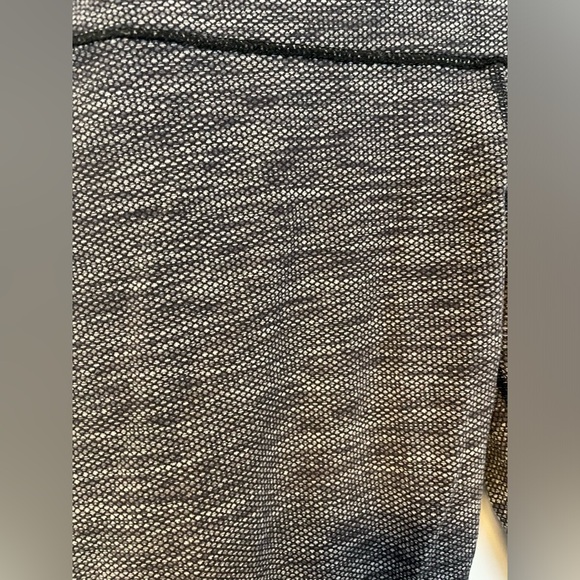EUC Lululemon Wunder Under Crop Grey Textured Leggings | Women’s Activewear - Picture 3 of 3